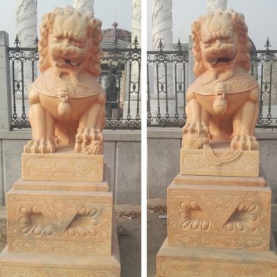 晚霞红石材北京狮雕塑